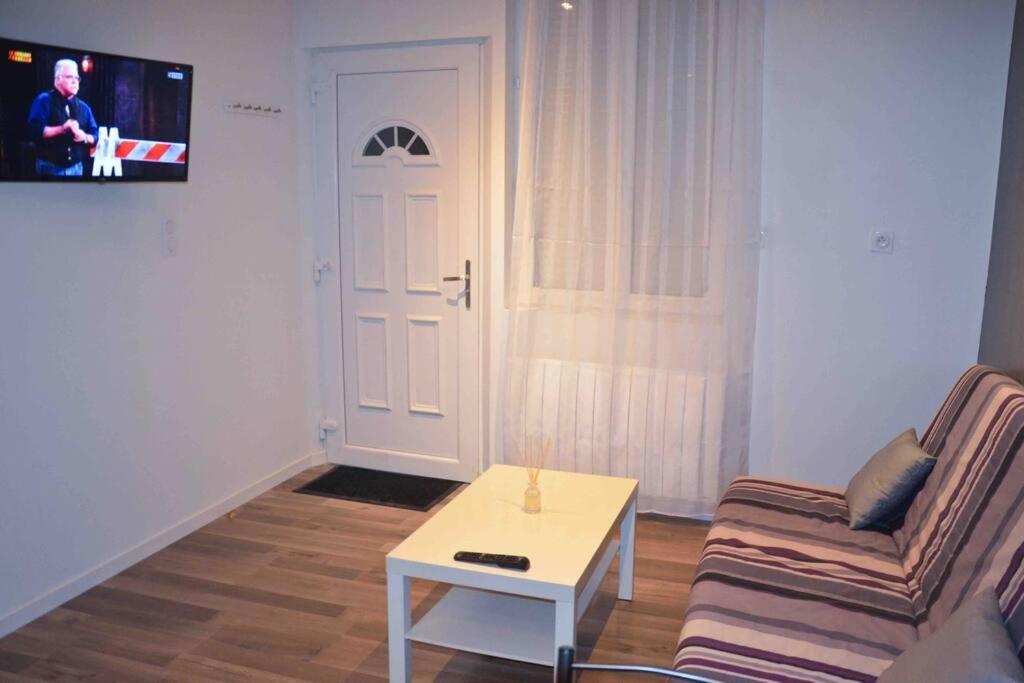 Gite Avec Spa Privatif* Saint-Symphorien-les-Buttes Extérieur photo